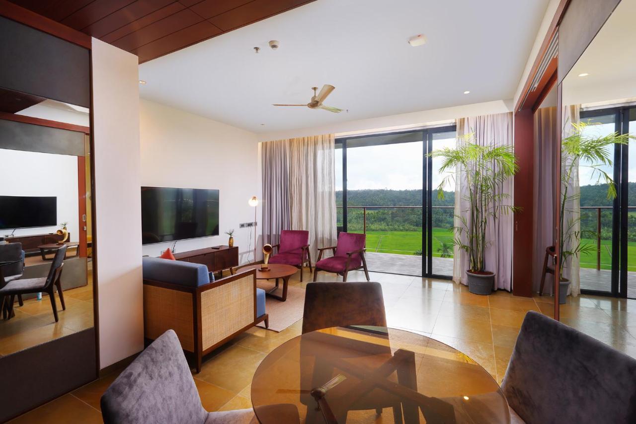Saptha Resort And Spa สุลต่านบาเทรี ภายนอก รูปภาพ